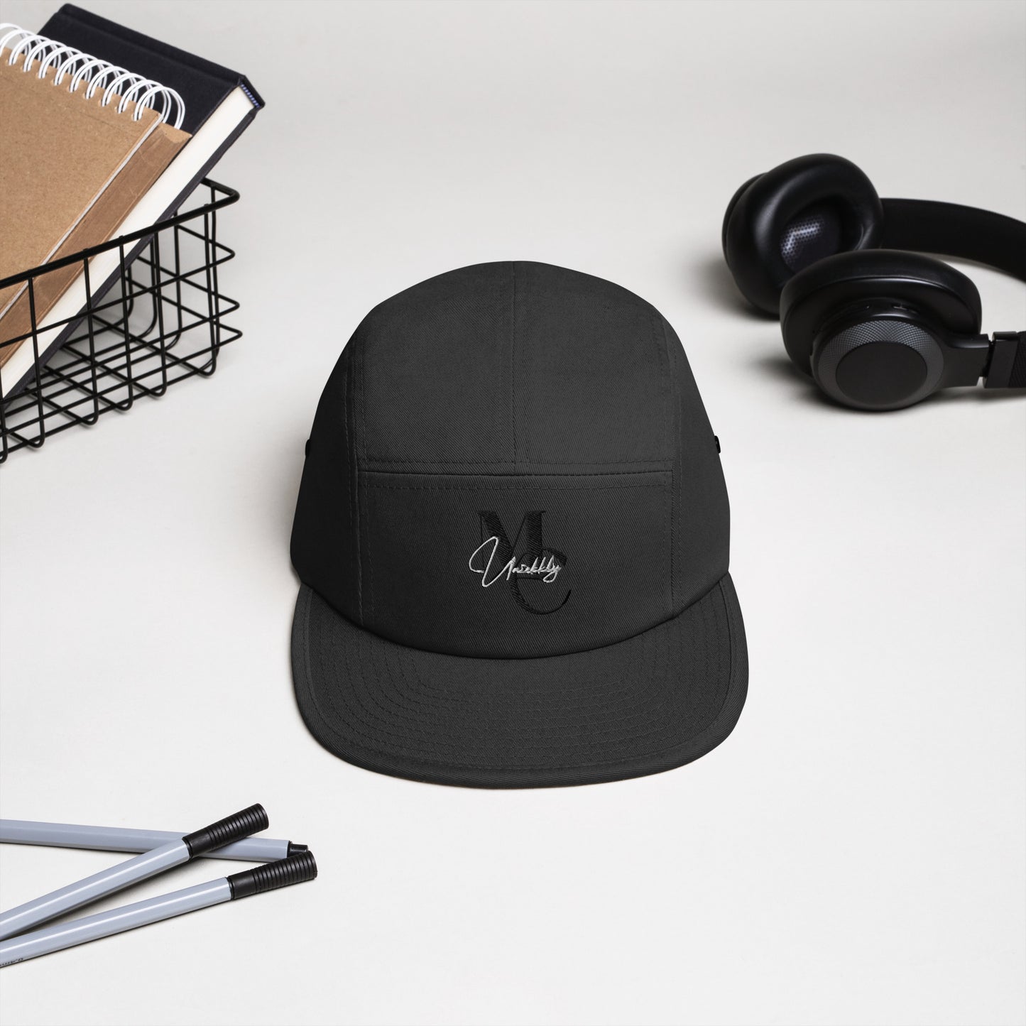 Uniekkly Me Elite Five Panel Cap (Blk/Wht)