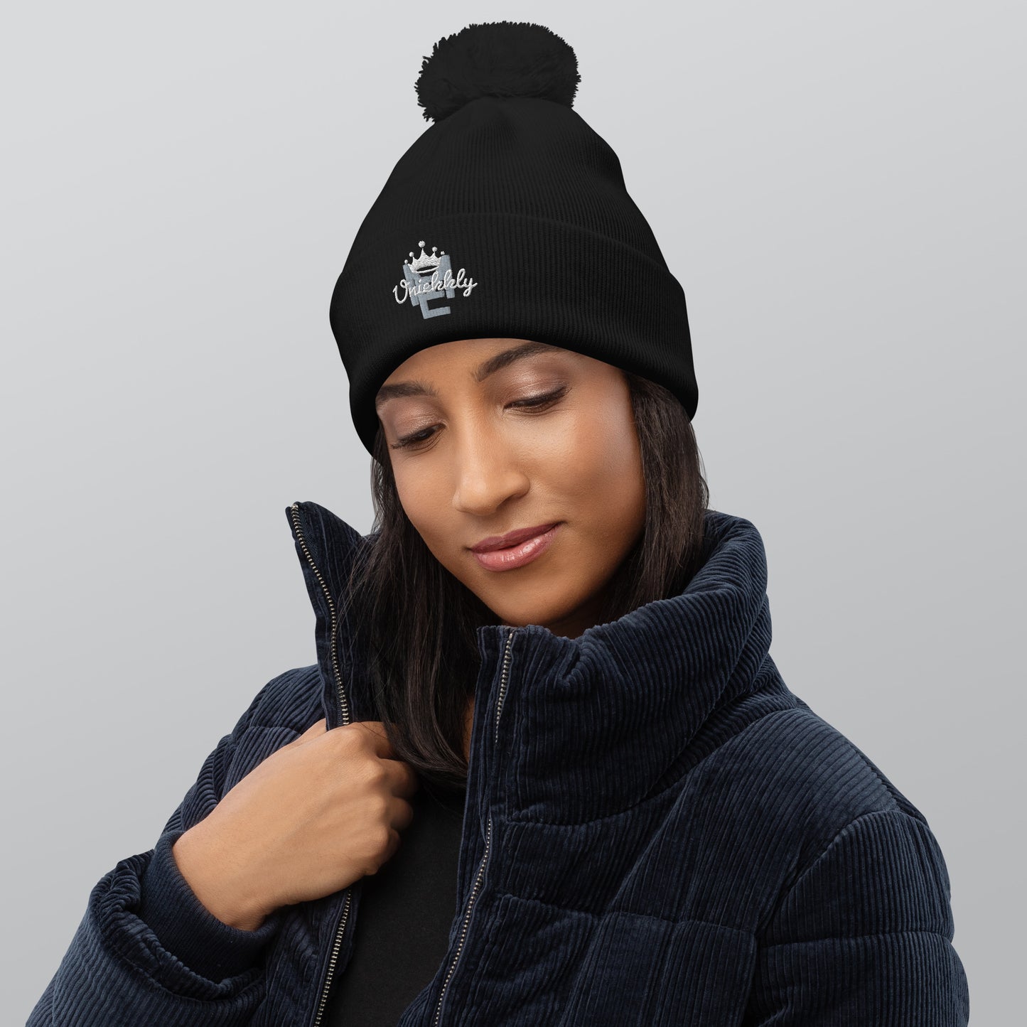 Uniekkly Me Classic Pom pom beanie