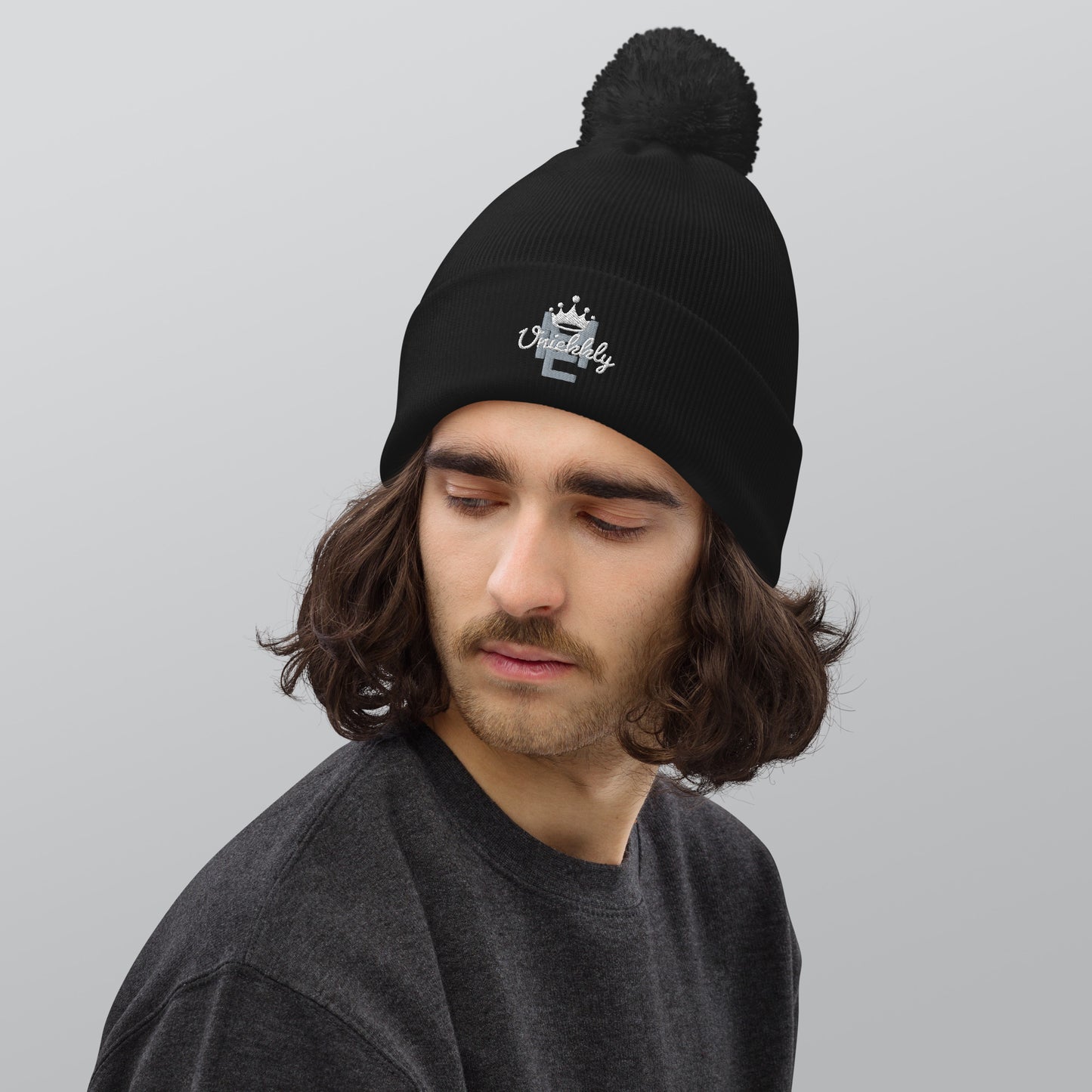 Uniekkly Me Classic Pom pom beanie