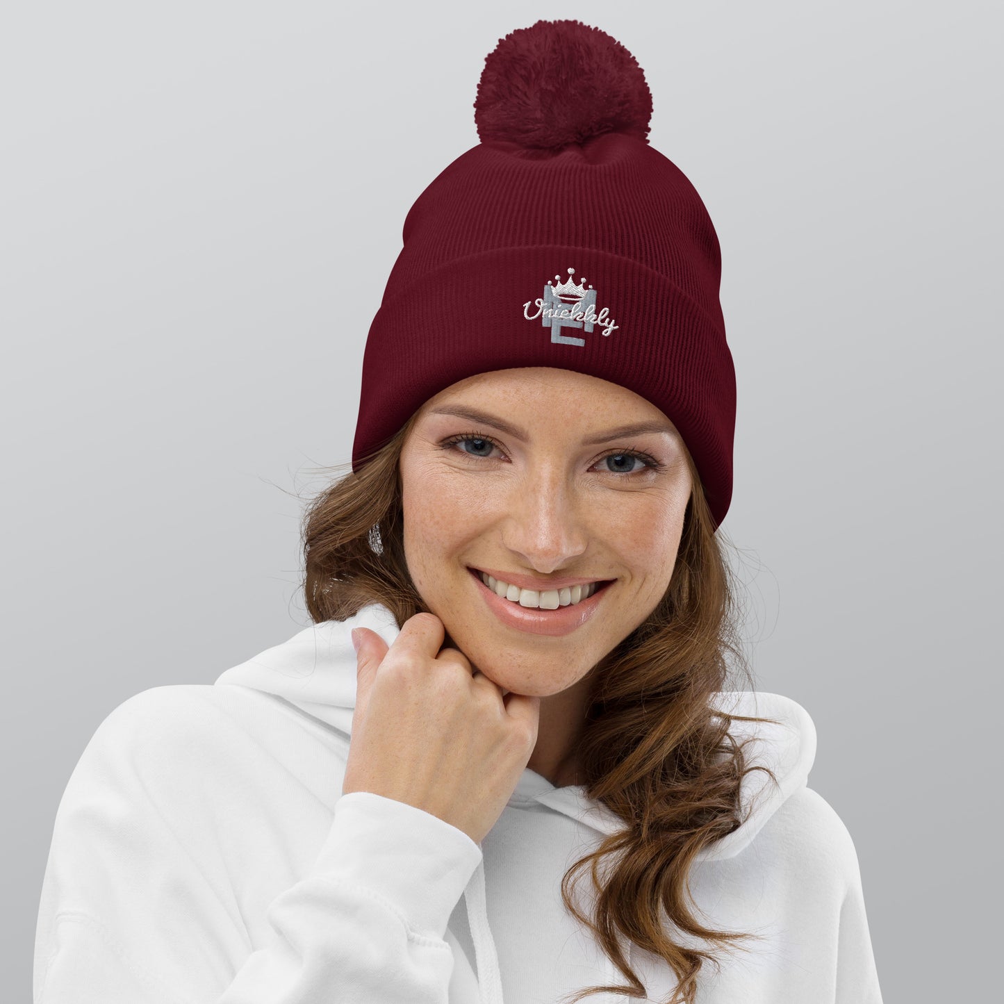 Uniekkly Me Classic Pom pom beanie