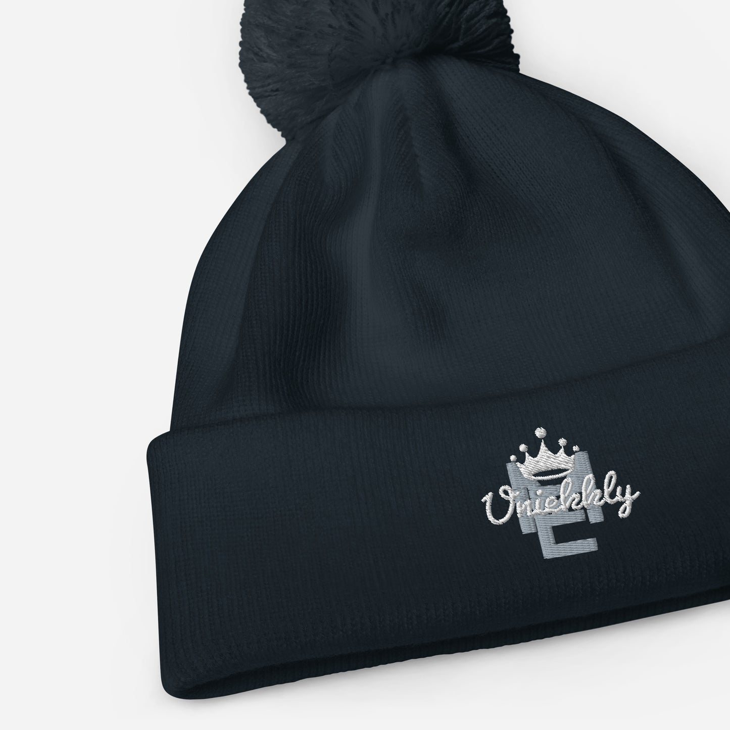 Uniekkly Me Classic Pom pom beanie